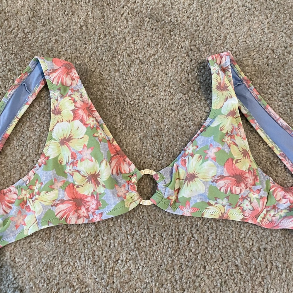 Bikini top